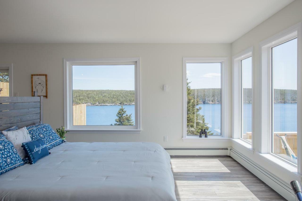 Whale House Guest House Mobile Exterior photo