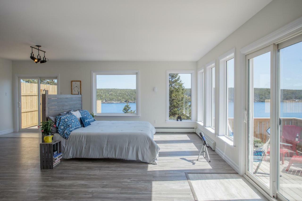 Whale House Guest House Mobile Exterior photo